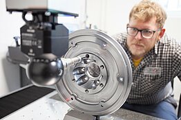 QS-Raum mit 3D-Koordinatenmessmaschine